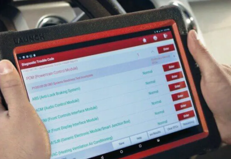 Diagnóstico de vehículo con borrado de averías.